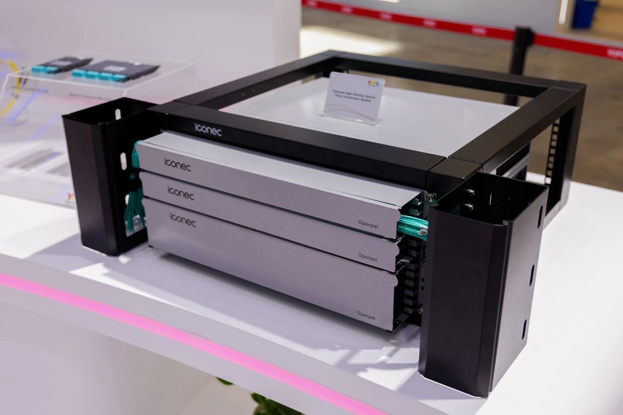 1e5c98ca-9d8f-430c-806a-cf8fbcfcec18-2b1cfd6d-12d0-42ef-8b06-8cb80ff10d61